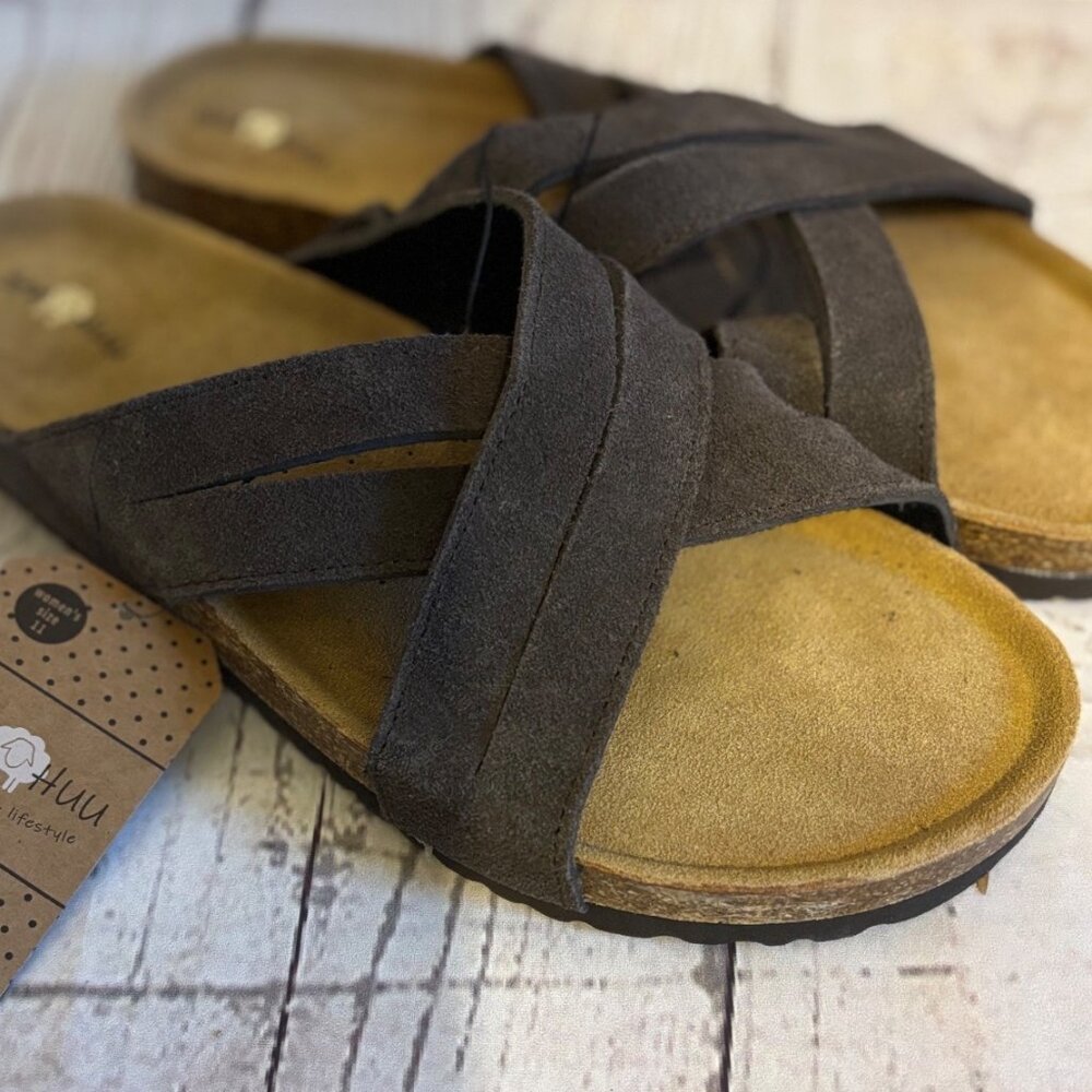 GAA HUU Country NWT Women’s Cozy Lifestyle Slip On Sandals Size 11